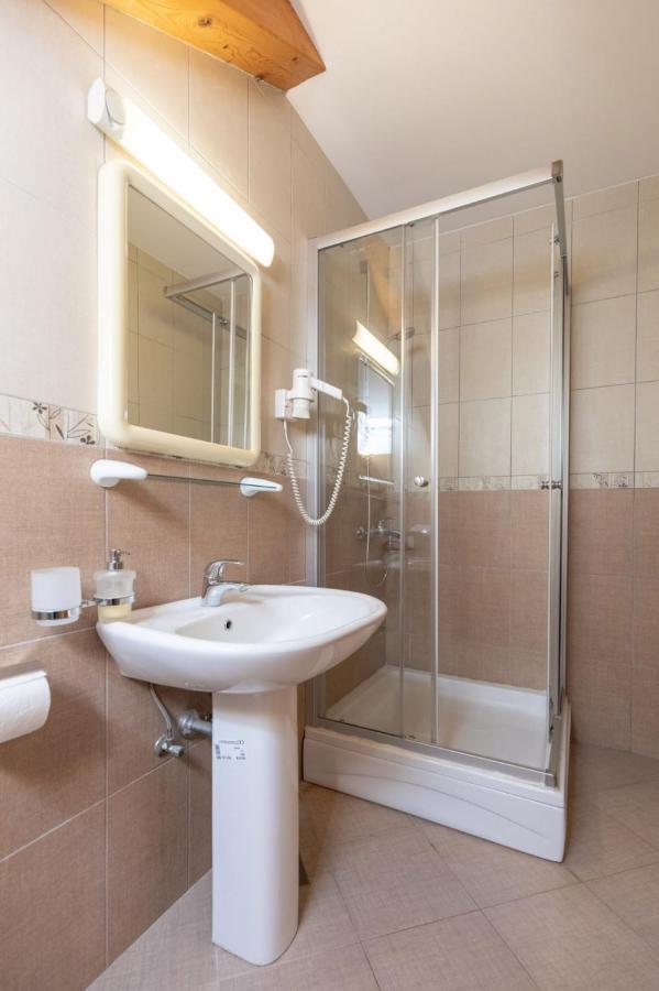 Emily Apartment Sudurad ภายนอก รูปภาพ